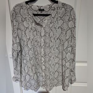 Talbots Black and Gray snake print Patterned Blouse 2x
